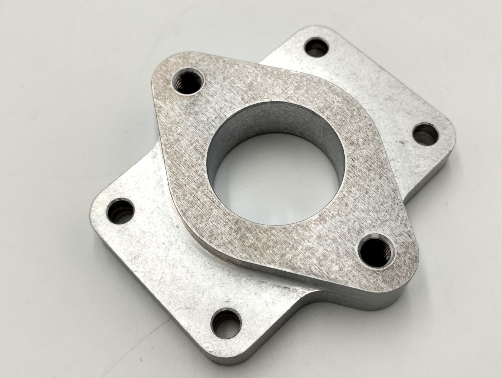 Base adaptor plate 4 Stud (72 x 40mm)