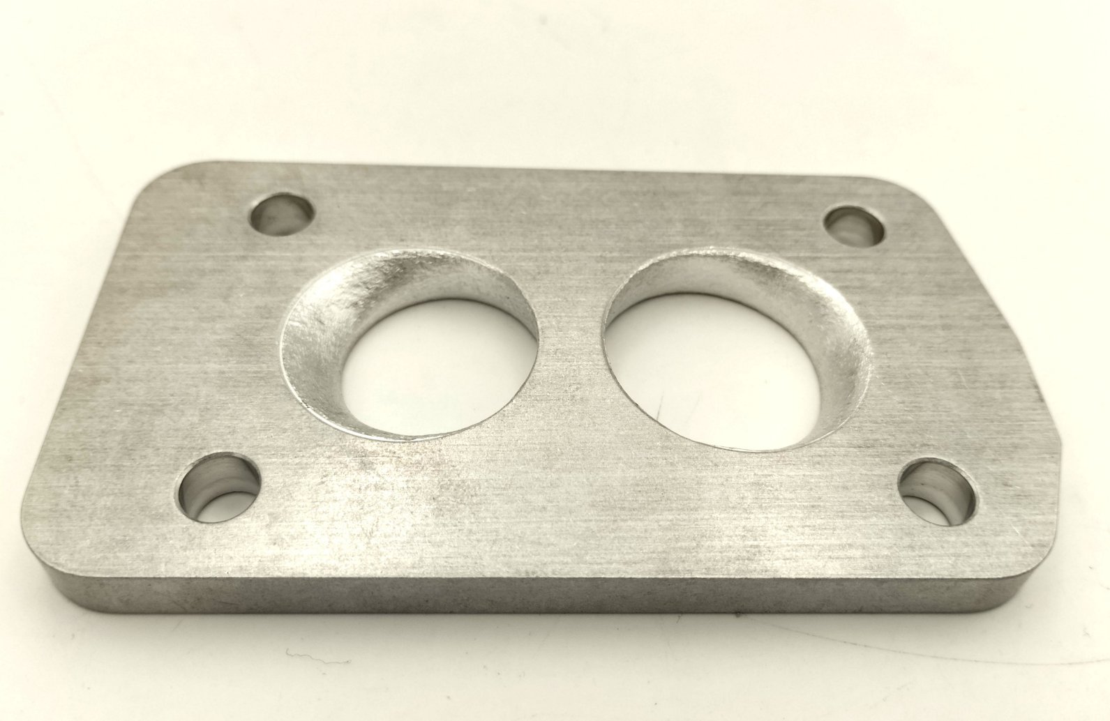 Base Adaptor Toyota Primera / Nissan Sunny (44 x 80mm)